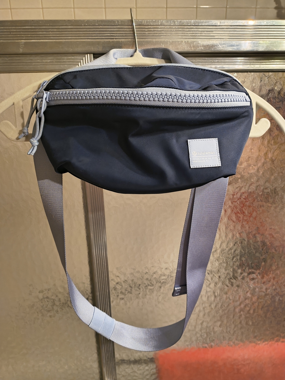 NWOT Lululemon Navy Blue Belt Bag with Light Blue Trim